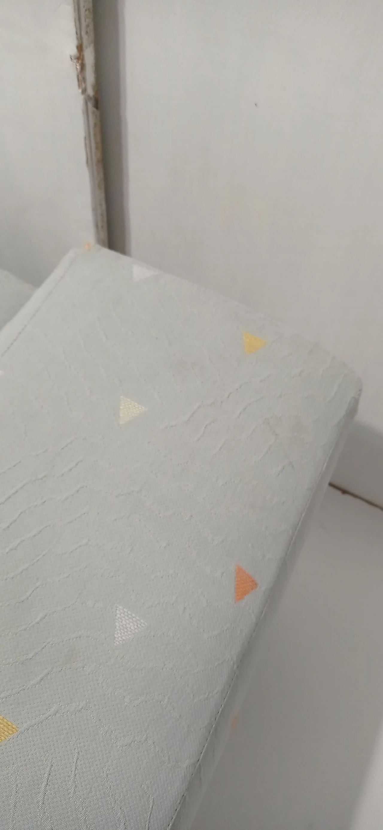 Poltrona Domino di Massimo Morozzi per Cassina, 1985 144