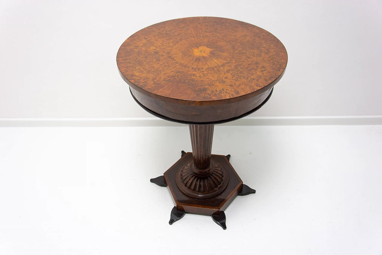 Neo-Baroque game table in walnut, oak and maple, late 19th century 5