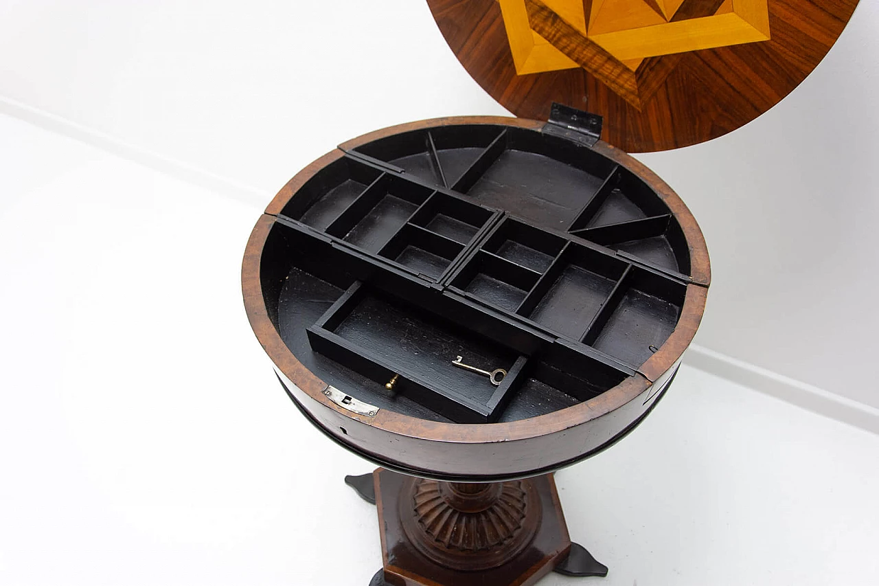 Neo-Baroque game table in walnut, oak and maple, late 19th century 13