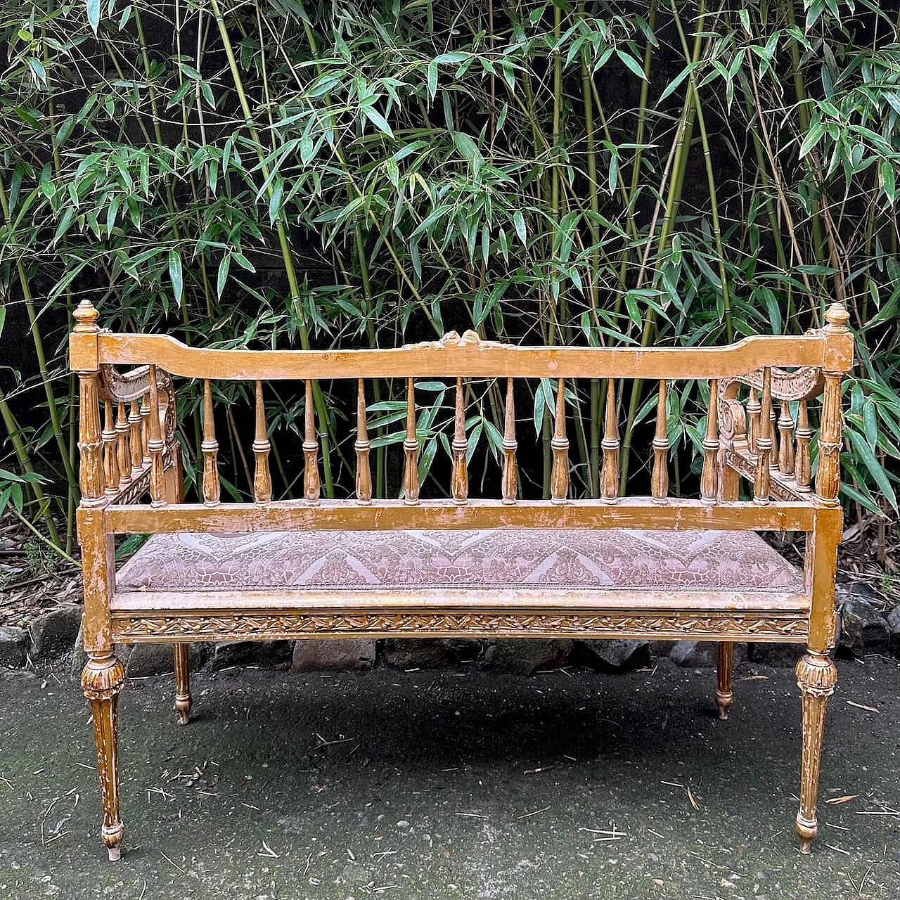 Louis XVI two-seater sofa in damask fabric, 19th century 3
