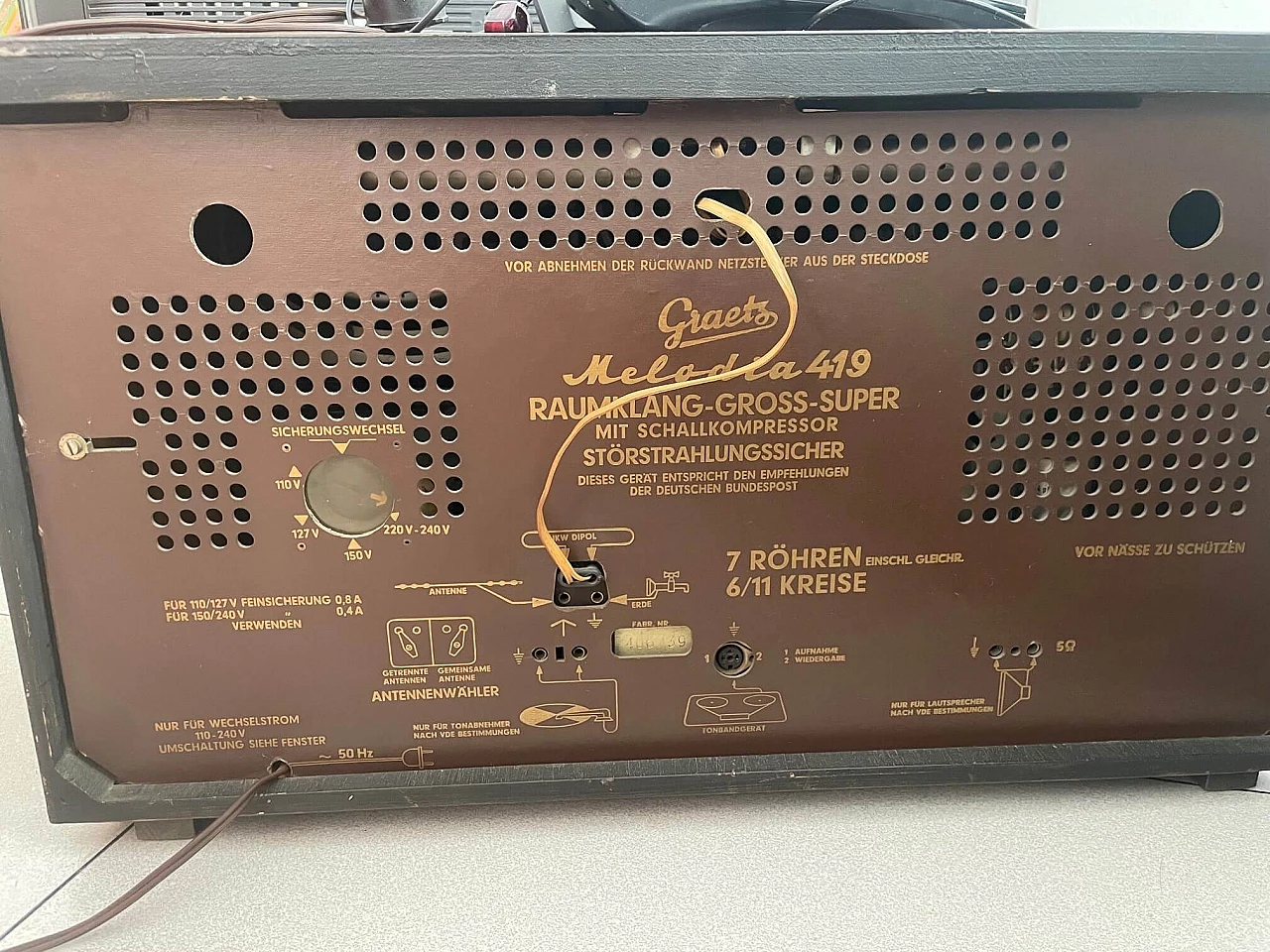 Radio Melodia 419 di Graetz, anni '50 4