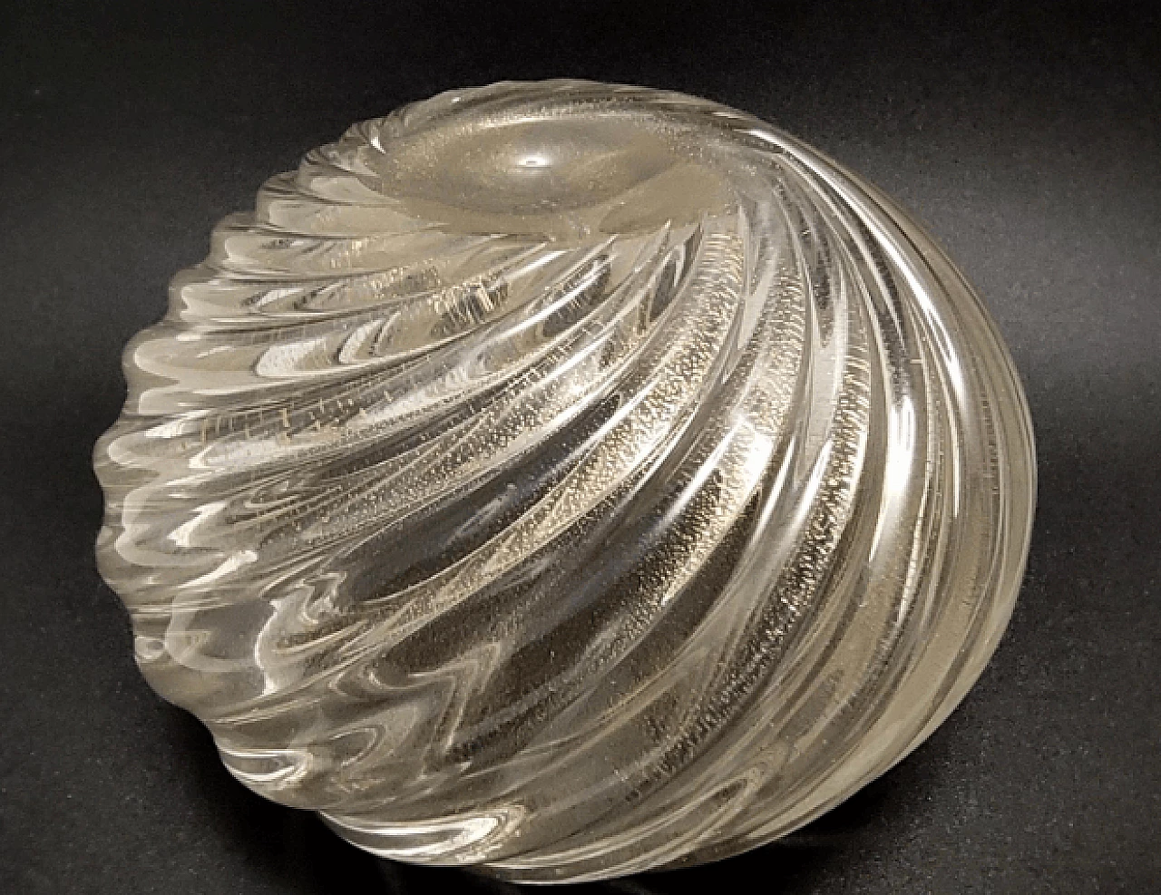 Murano glass bowl with gold leaf by Archimede Seguso, 1950s 6