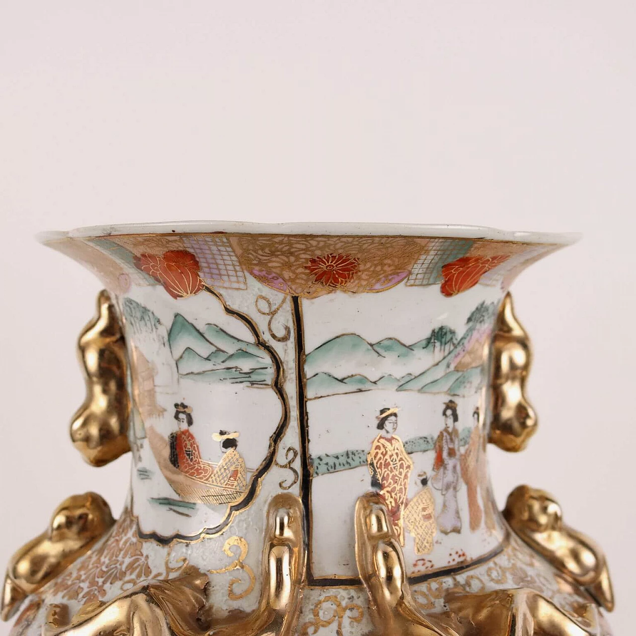 Vaso in porcellana cinese nello stile Kyoto Satsuma, anni '80 3