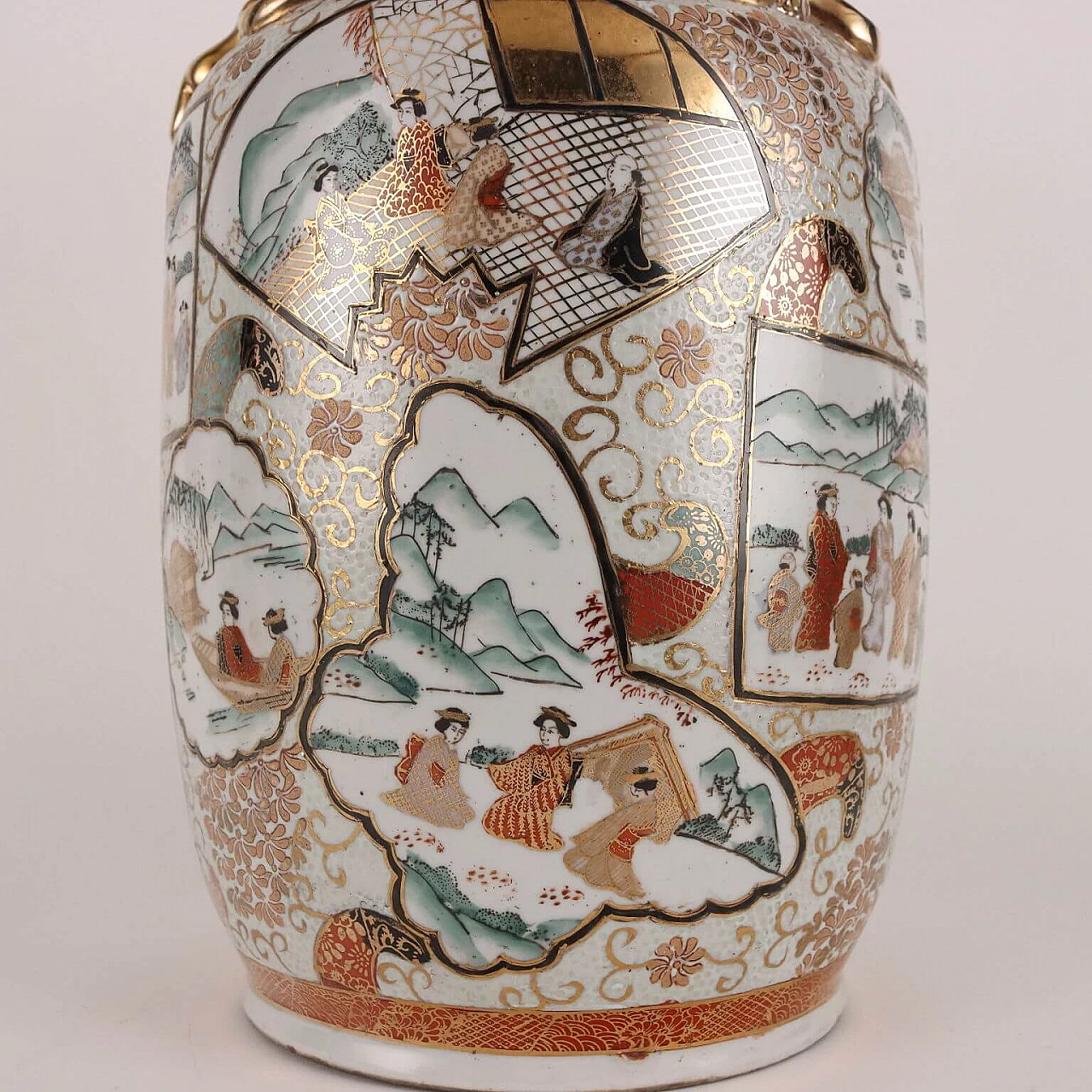 Vaso in porcellana cinese nello stile Kyoto Satsuma, anni '80 6
