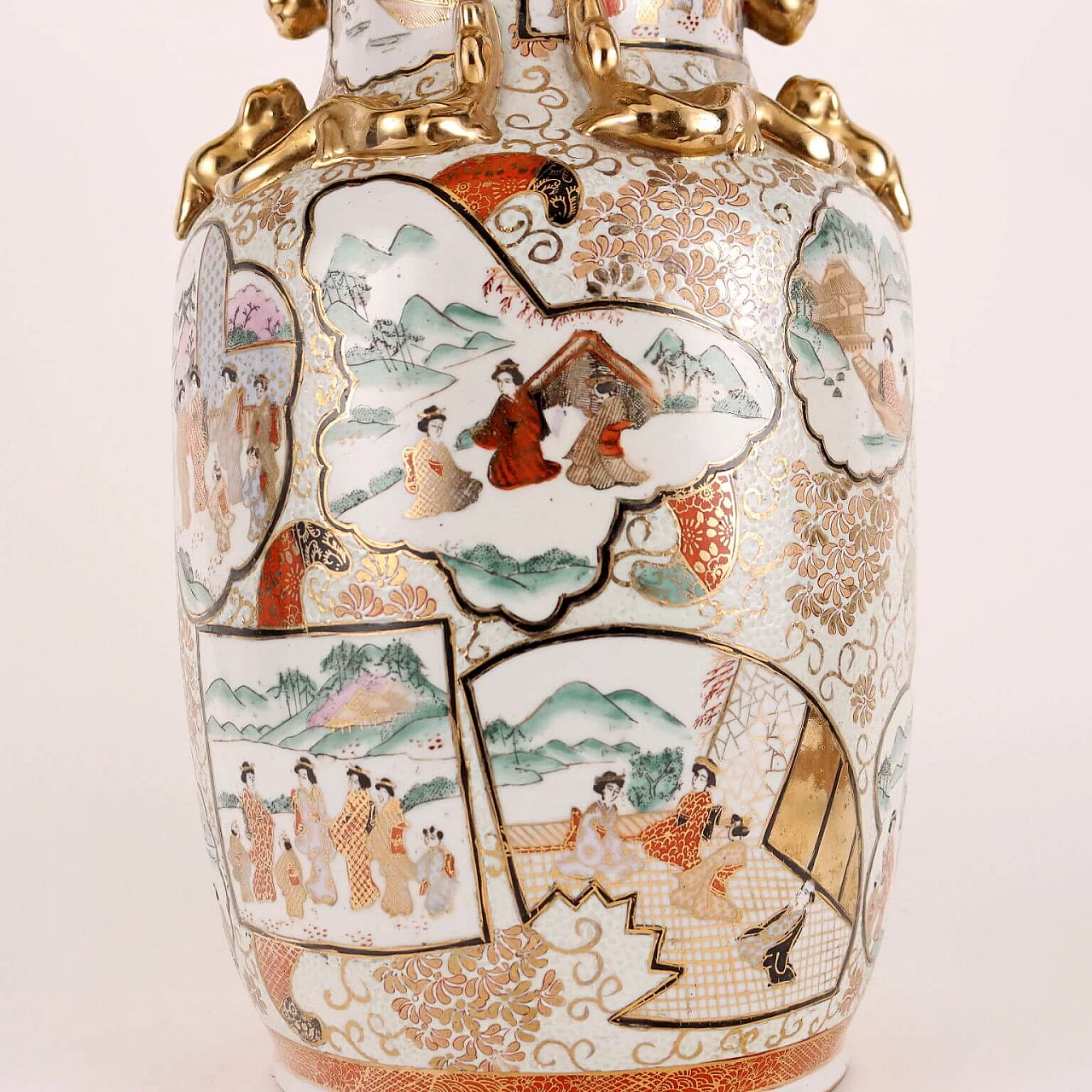 Vaso in porcellana cinese nello stile Kyoto Satsuma, anni '80 9