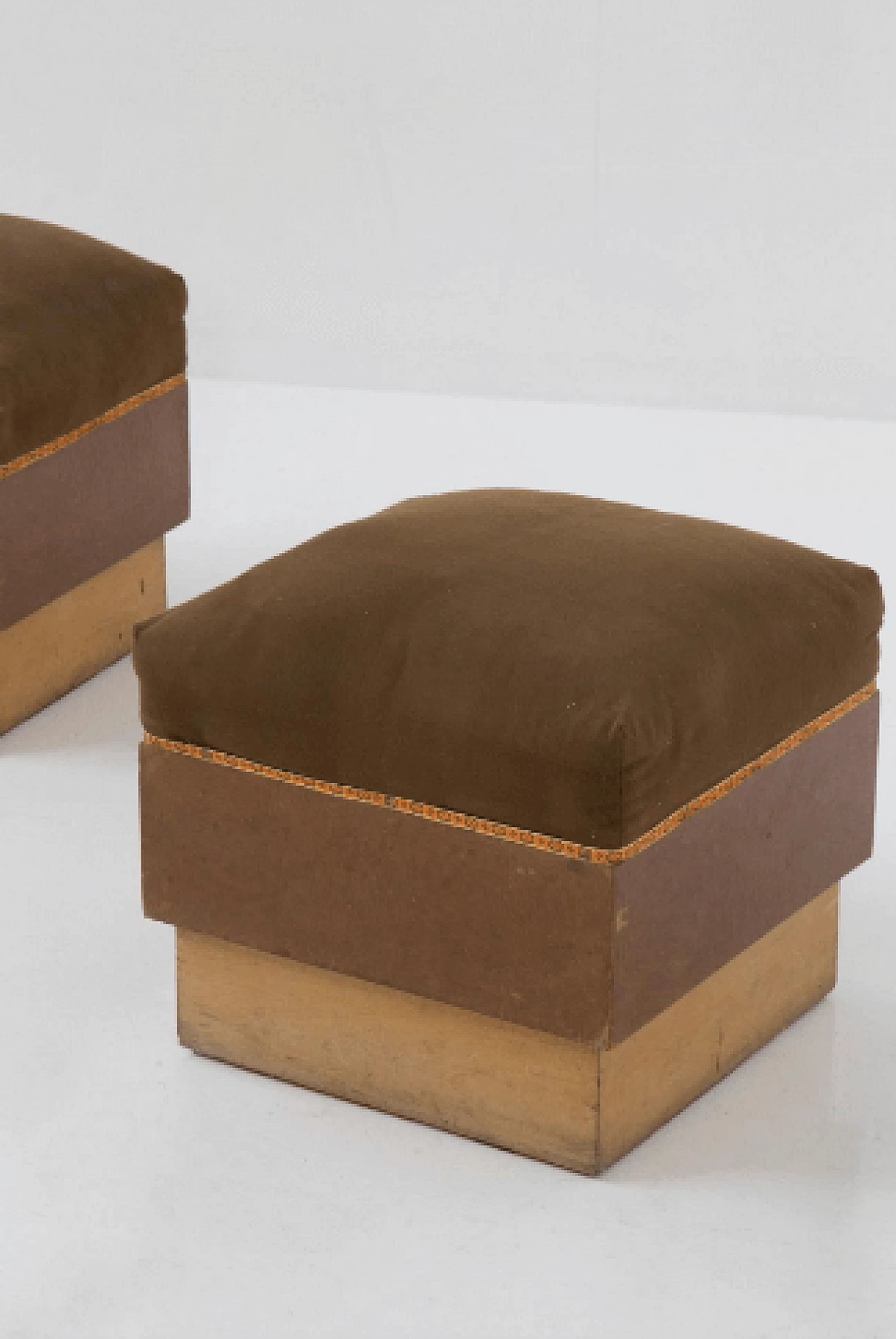 Pair of Art Deco wood and brown fabric poufs, 1930s 4