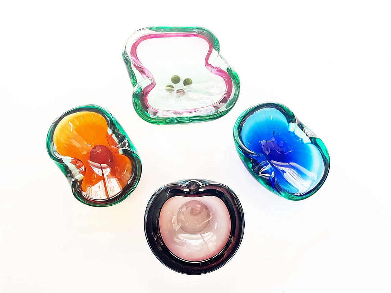 4 Coloured Murano glass ashtrays, 1970s 3