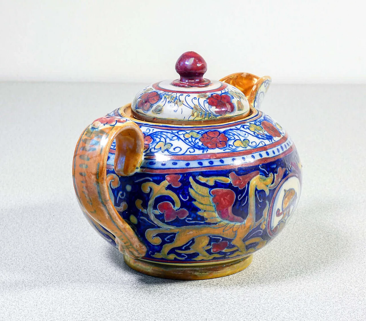 Ceramic teapot and sugar bowl by Mastro Giorgio Gualdo Tadino, early 20th century 6
