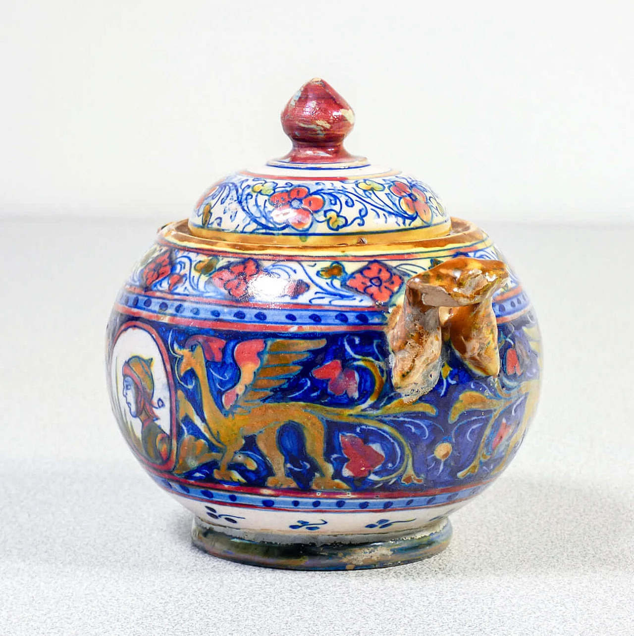 Ceramic teapot and sugar bowl by Mastro Giorgio Gualdo Tadino, early 20th century 12