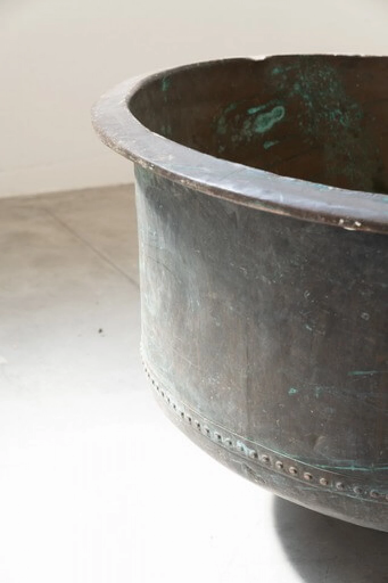 Copper cauldron with iron base, 19th century 7