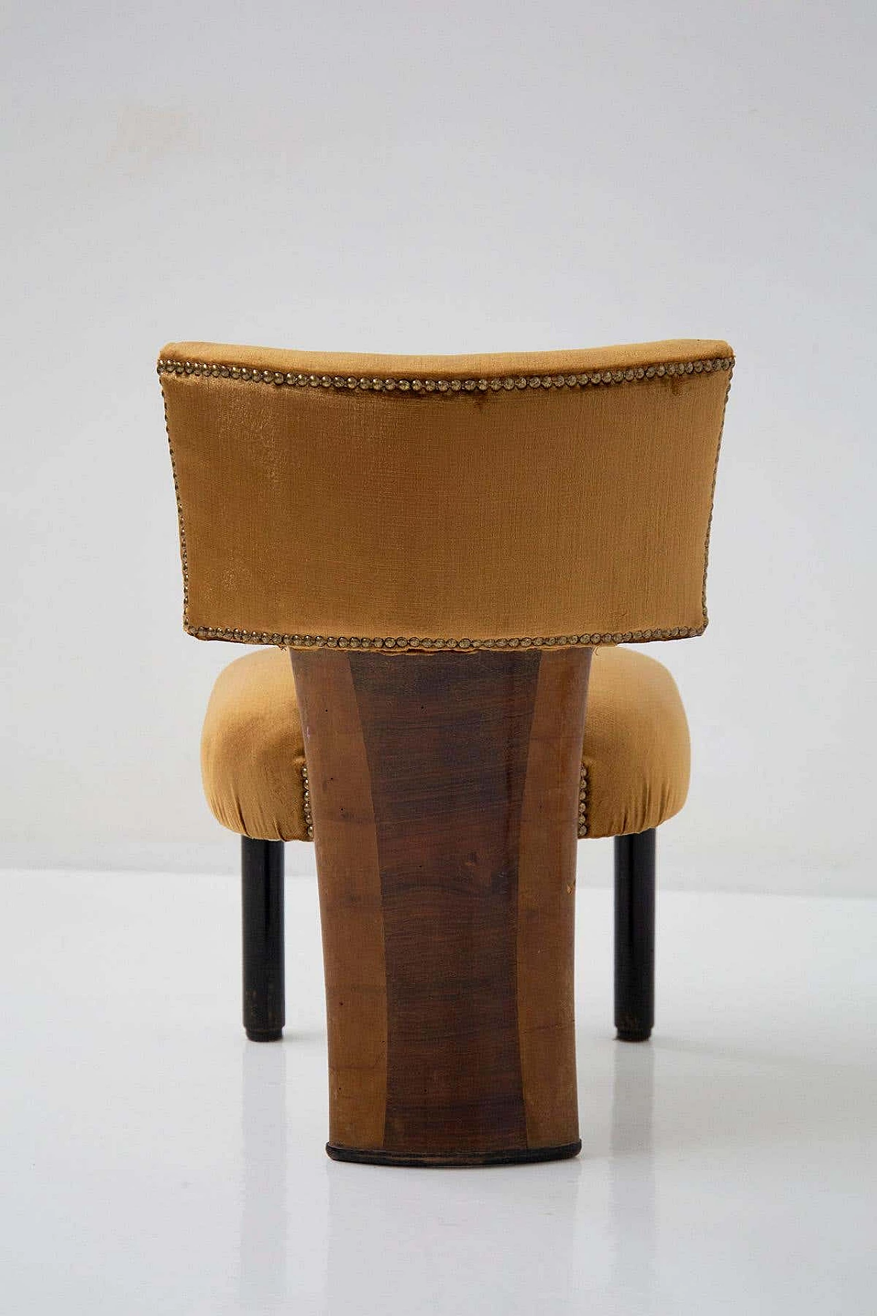 Coppia di poltrone in velluto giallo attribuite a Gio Ponti, anni '30 11