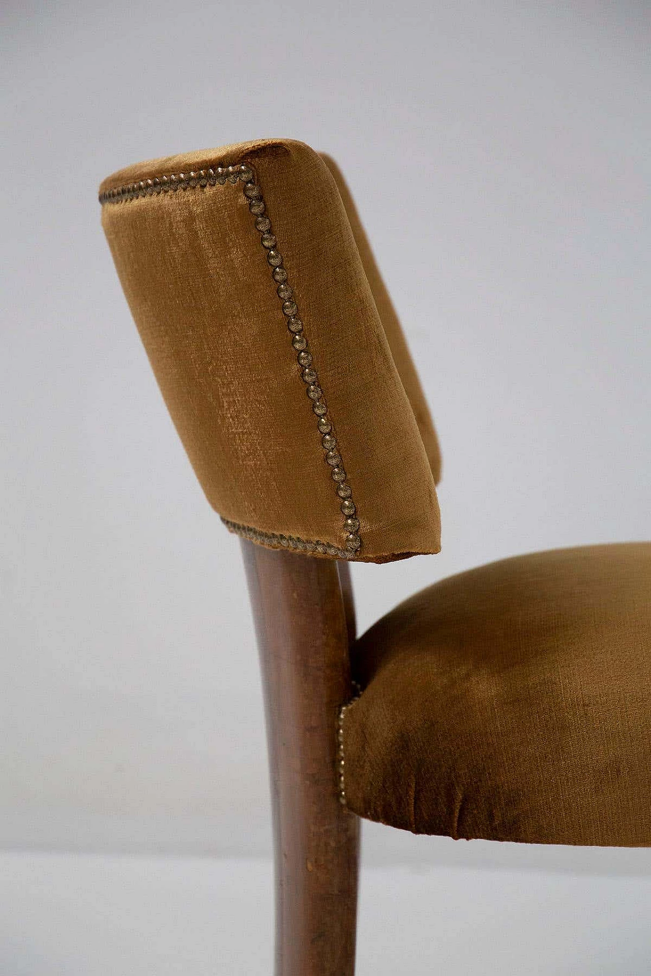 Coppia di poltrone in velluto giallo attribuite a Gio Ponti, anni '30 17