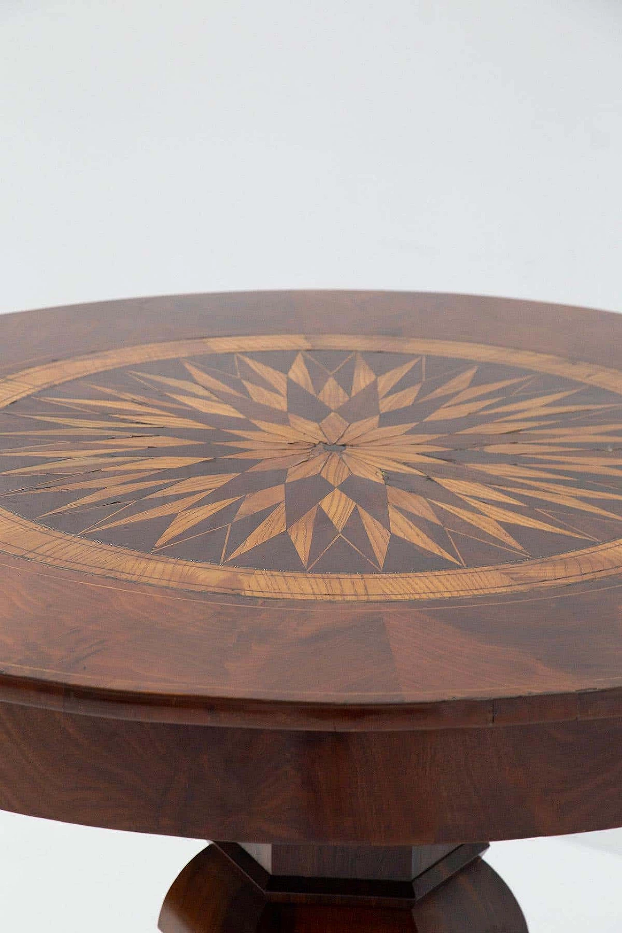 Round wooden table with inlaid top, 19th century 3