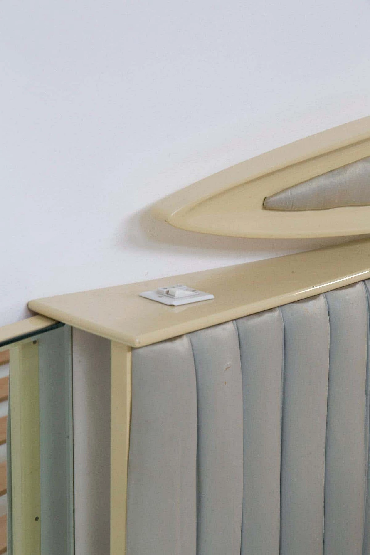 Letto matrimoniale con specchi attribuito a Giovanni Gariboldi per Gina Lollobrigida, anni '50 13