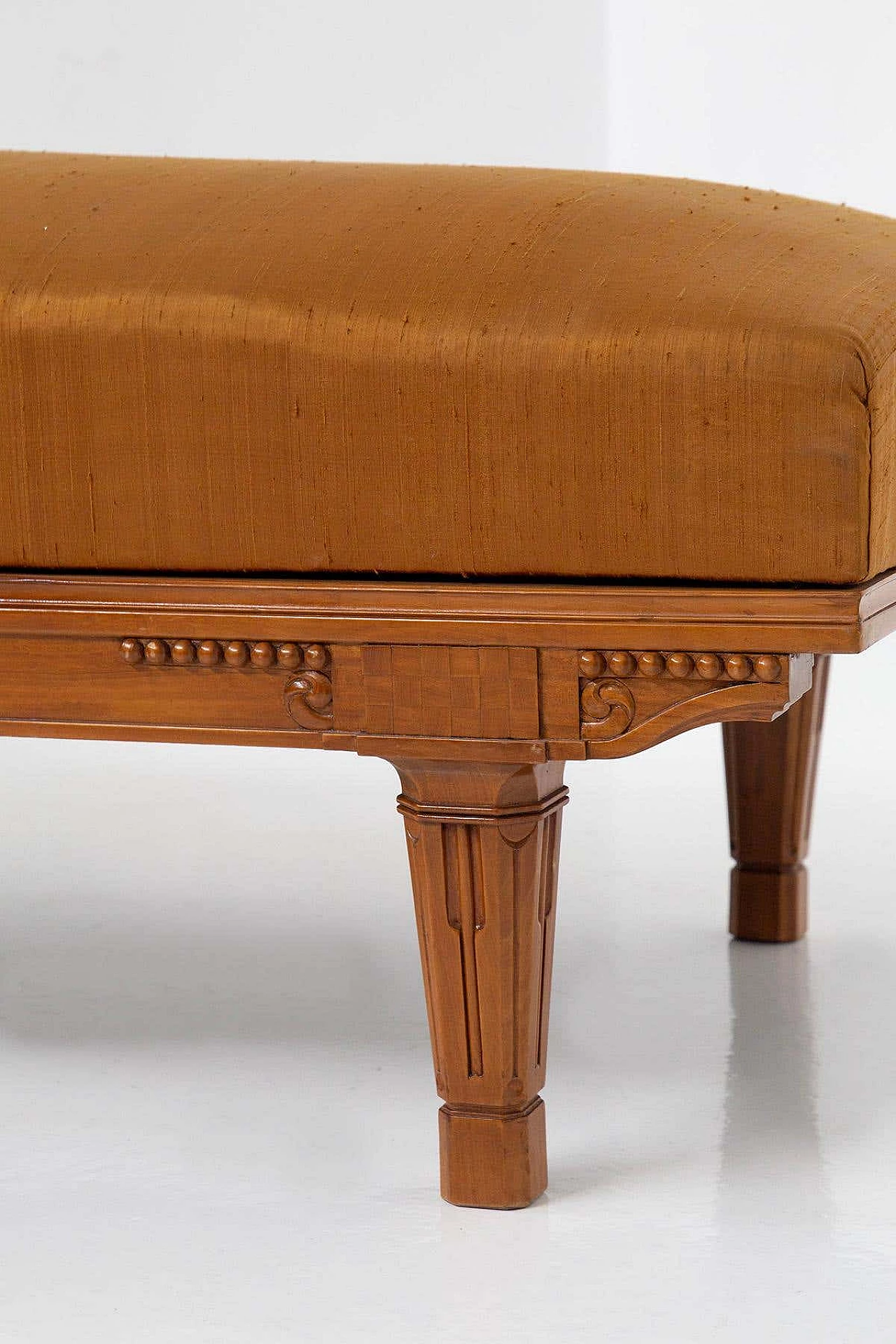 Art Deco chaise longue in precious wood and orange silk, 1920s 4