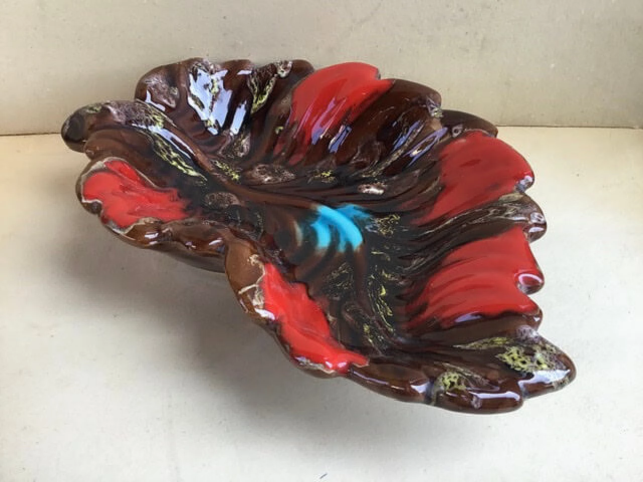 Centrotavola in ceramica smaltata di Vallauris, anni '50 9