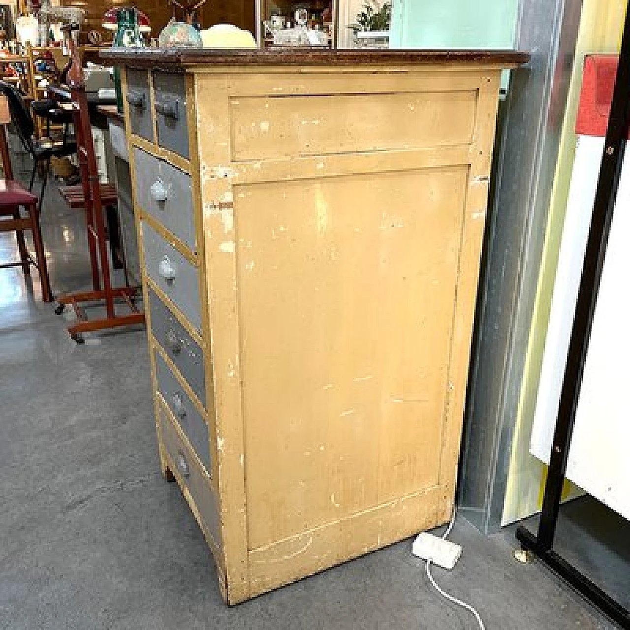 Brown and gray wood industrial optician's chest of drawers, 1950s 17
