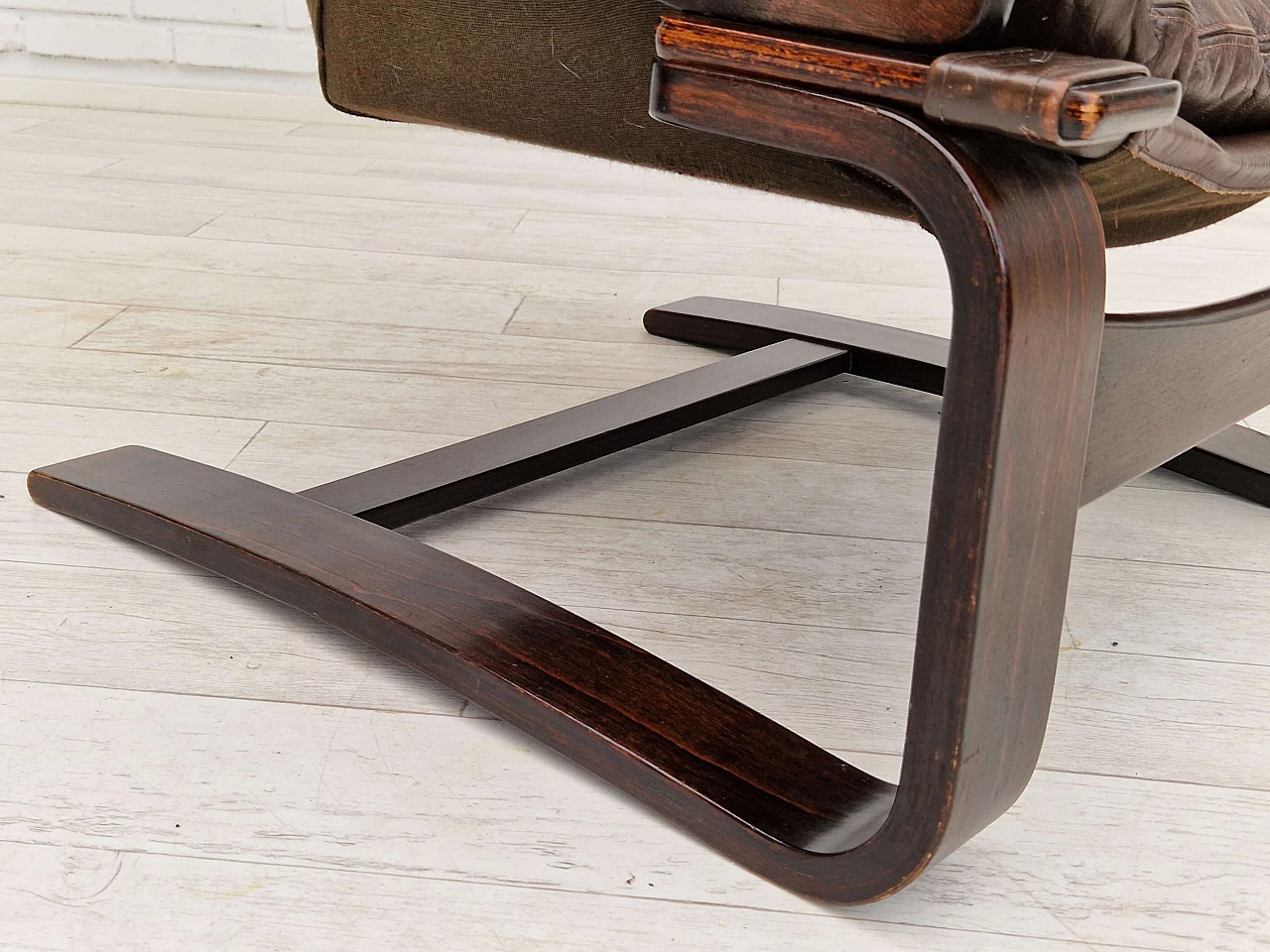 Poltrona lounge in pelle marrone di Ake Fribytter per Nelo Sweden, anni '70 3