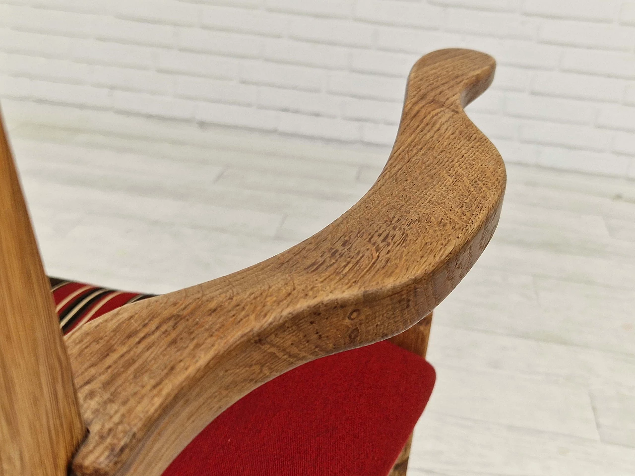 Poltrona in quercia con schienale alto e seduta in lana nello stile di Henning Kjærnulf, anni '60 11