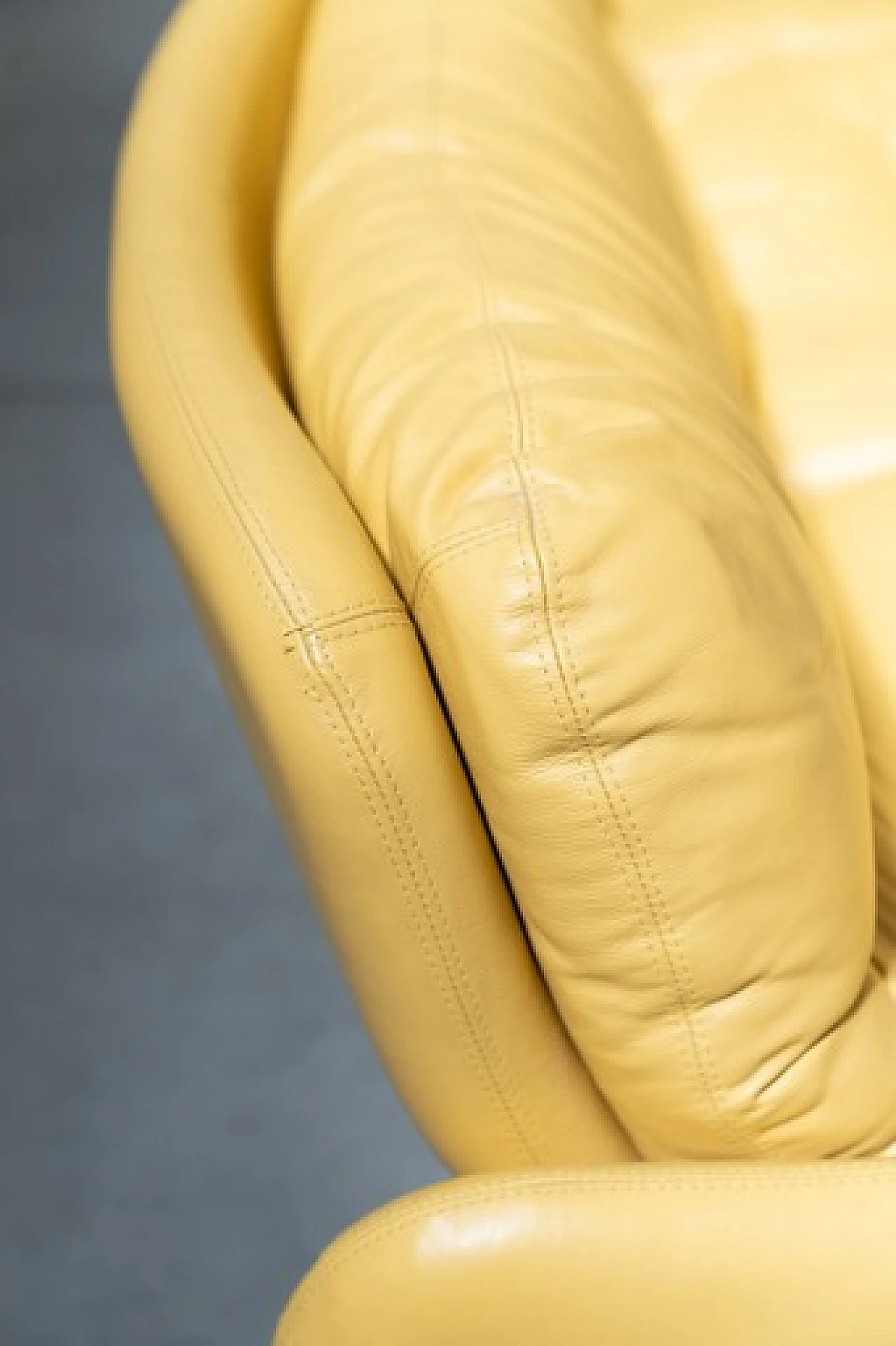 Sofa and pair of armchairs by Ammannati and Vitelli for Brunati, 1970s 4