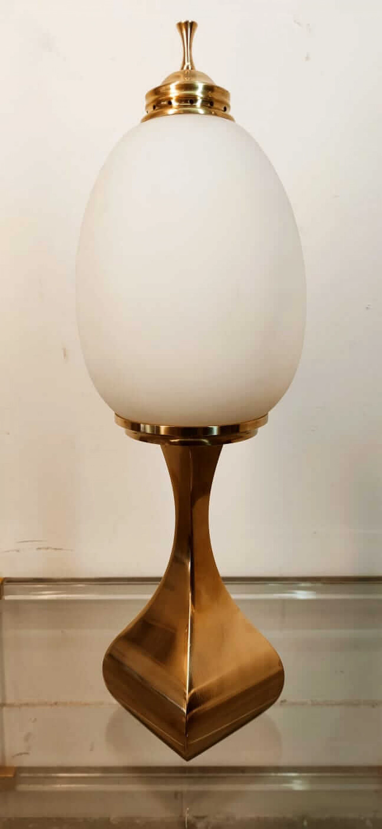 Cast brass table lamp with oval white frosted glass shade, 1960s 12