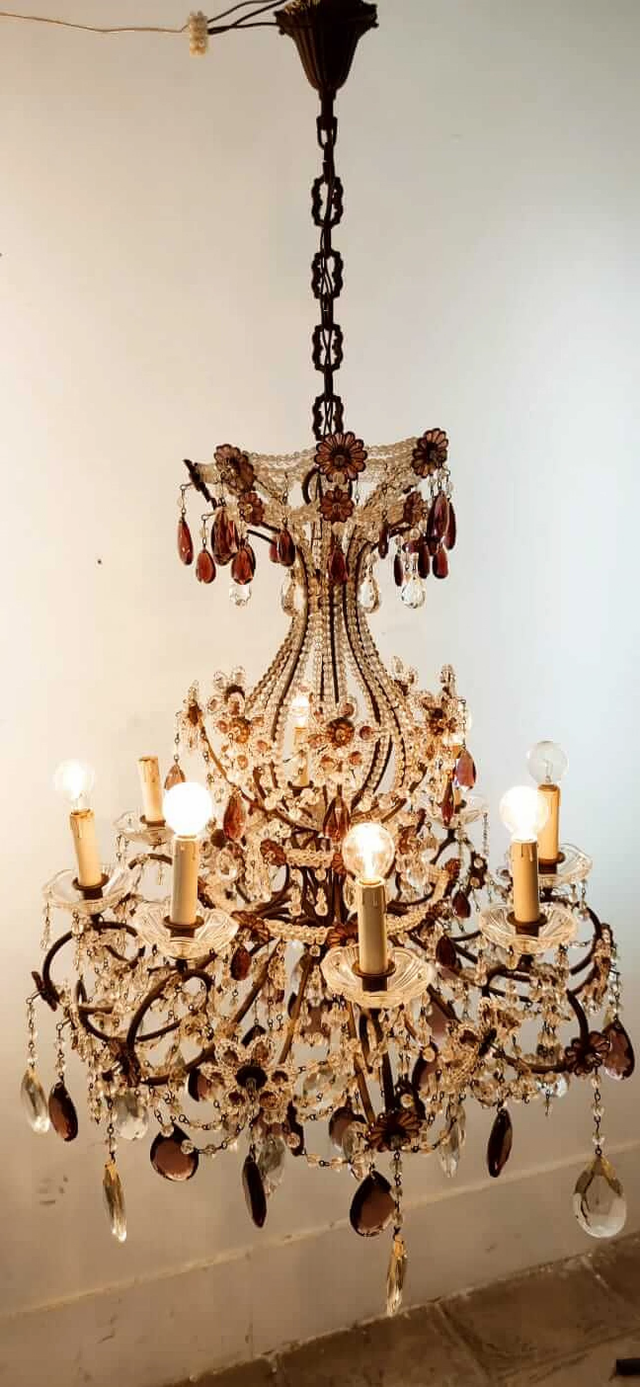 Eight-light brass and transparent and purple crystal chandelier, 1950s 17