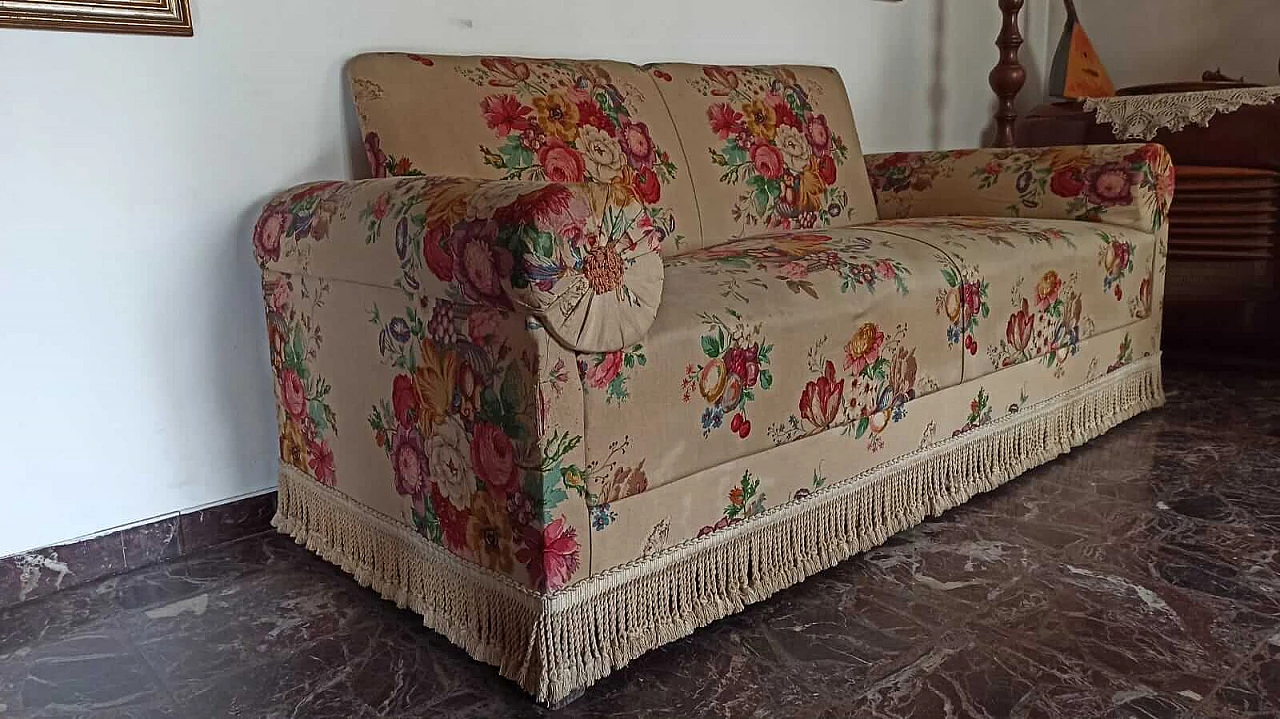 Two-seater floral fabric sofa with tassels, 1950s 5