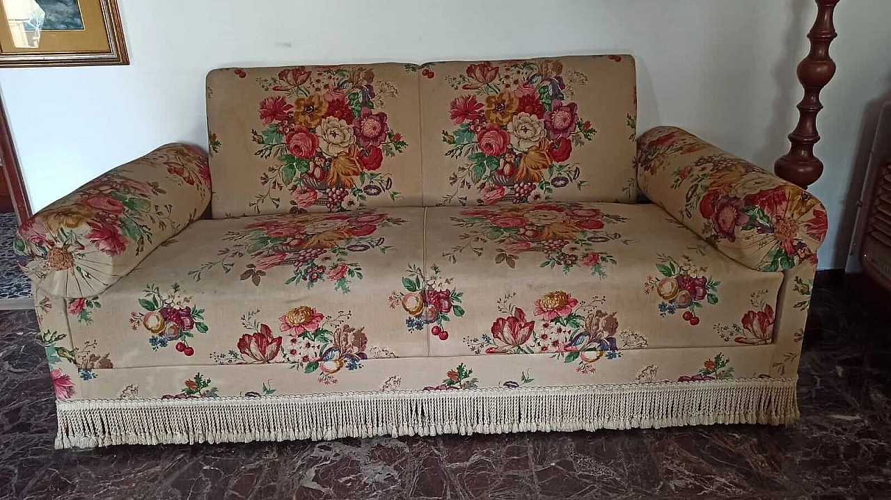 Two-seater floral fabric sofa with tassels, 1950s 6