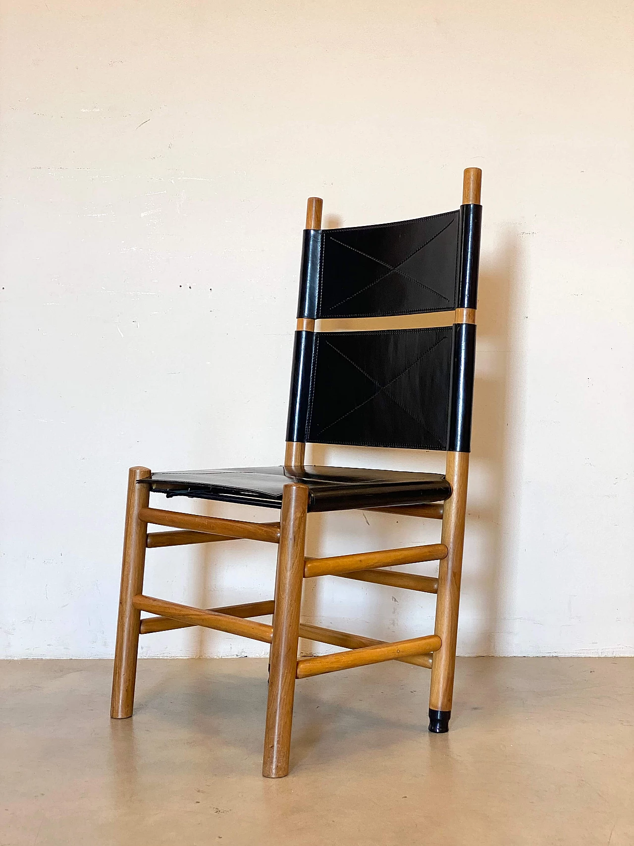 4 Kentucky chairs in walnut and leather by Carlo Scarpa for Bernini, 1980s 10