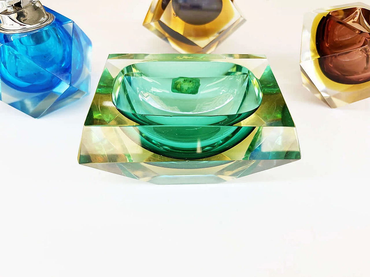 3 Murano glass ashtrays and diamond lighter, 1970s 3