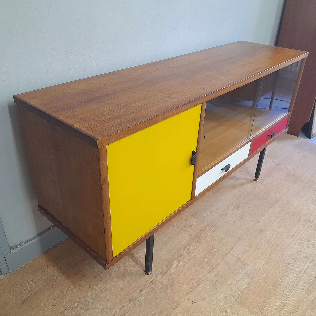Multicolored lacquered oak and glass sideboard, 1970s 4