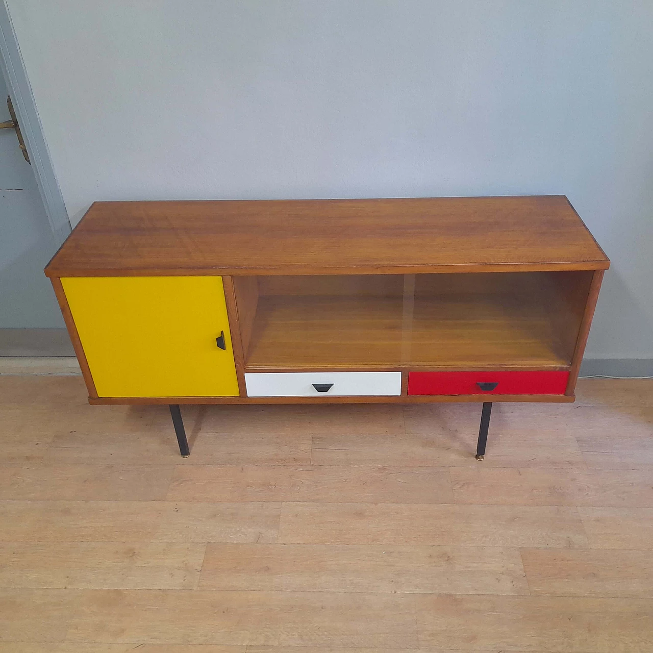 Multicolored lacquered oak and glass sideboard, 1970s 6