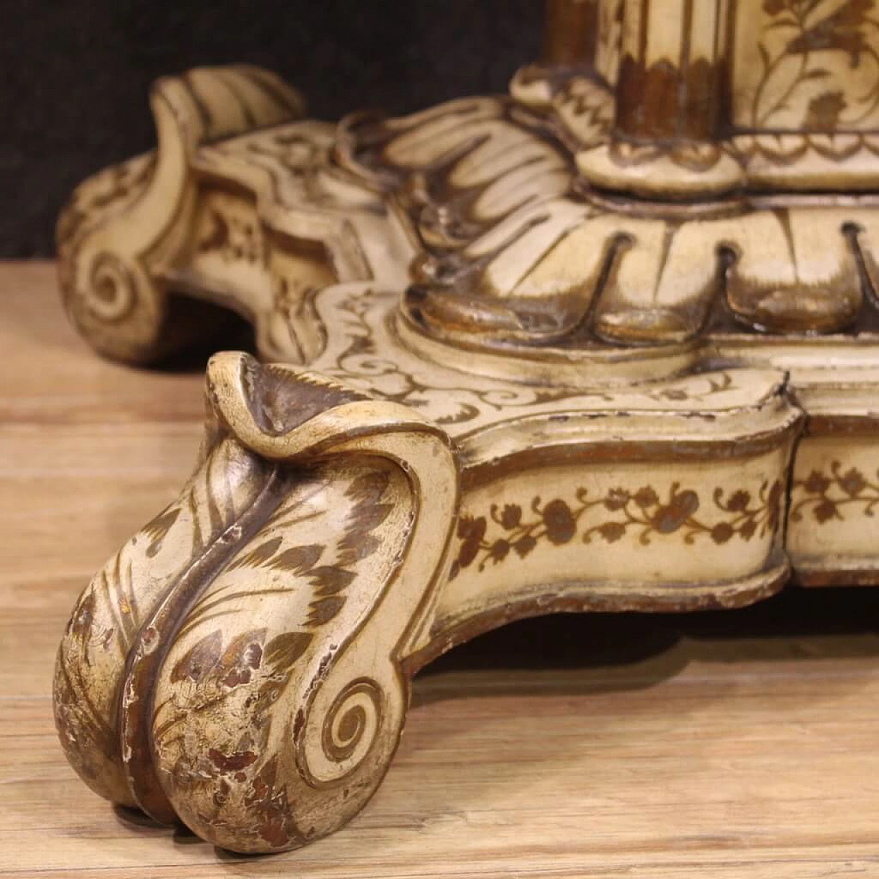 Lacquered and gilded wood game table, late 19th century 7