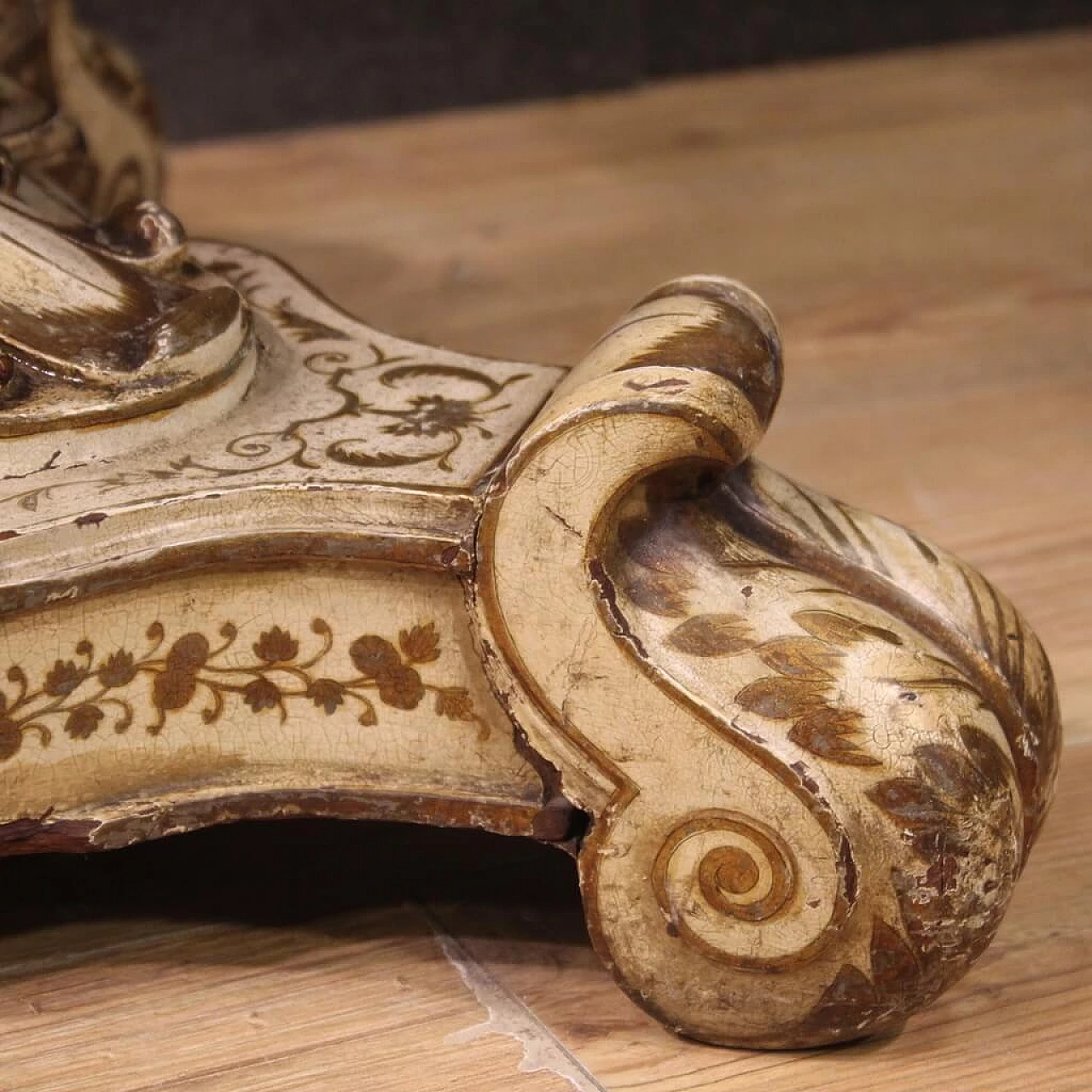 Lacquered and gilded wood game table, late 19th century 9