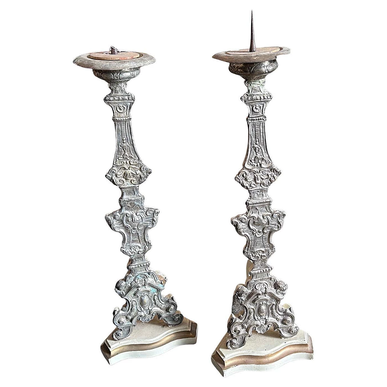 Pair of Sicilian Louis XVI wooden torches covered in metal, 18th century 2