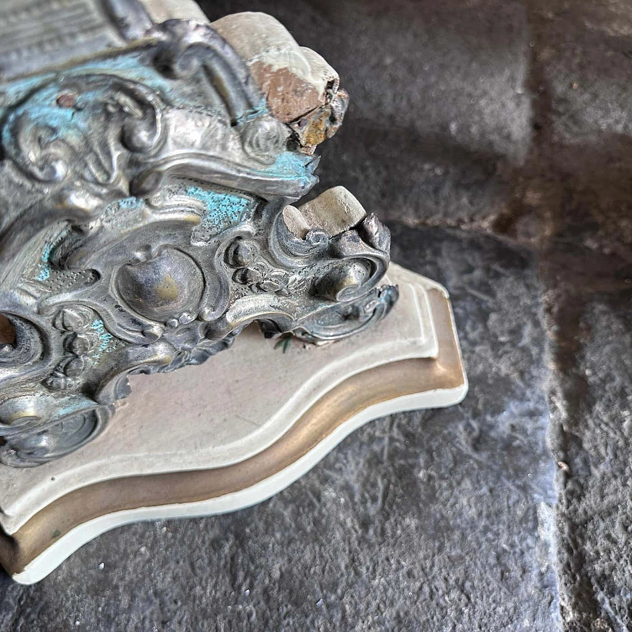 Pair of Sicilian Louis XVI wooden torches covered in metal, 18th century 7