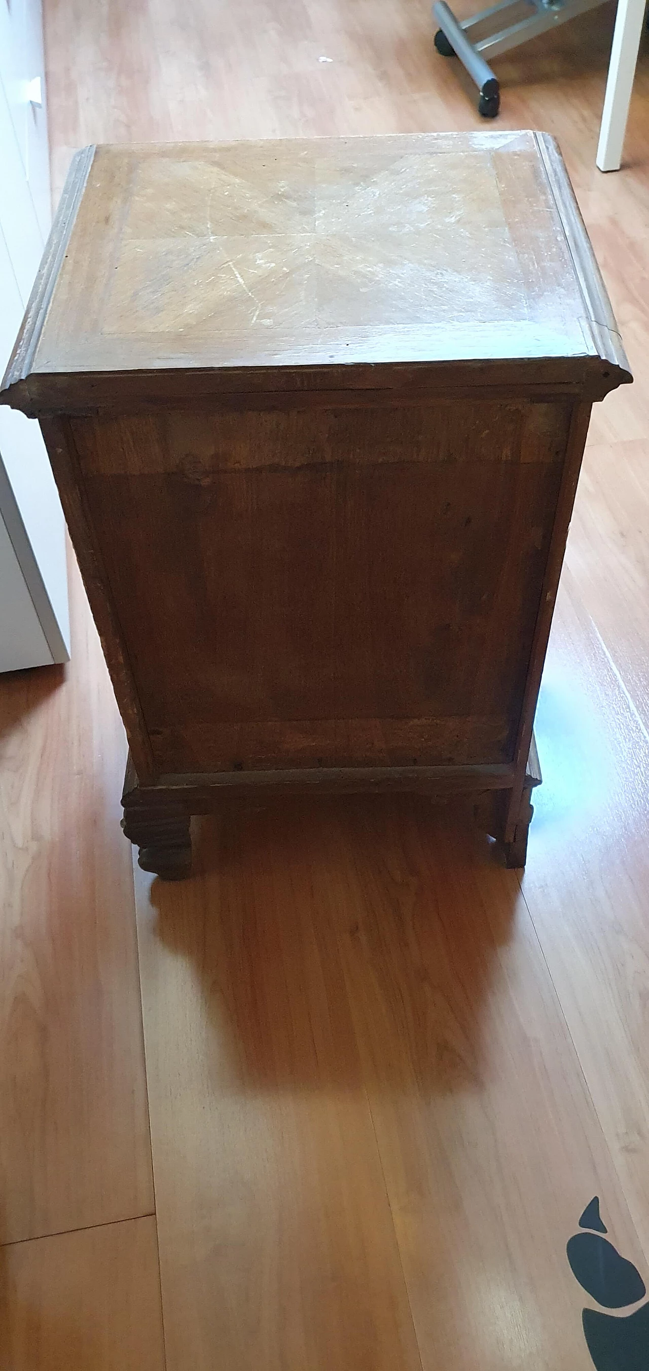 Pair of 18th-century Lombard-style chairs and bedside tables, 1940s 2