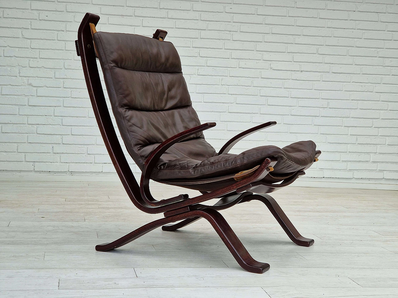 Poltrona Focus in faggio curvato e pelle di Brammin Møbler, anni '70 1