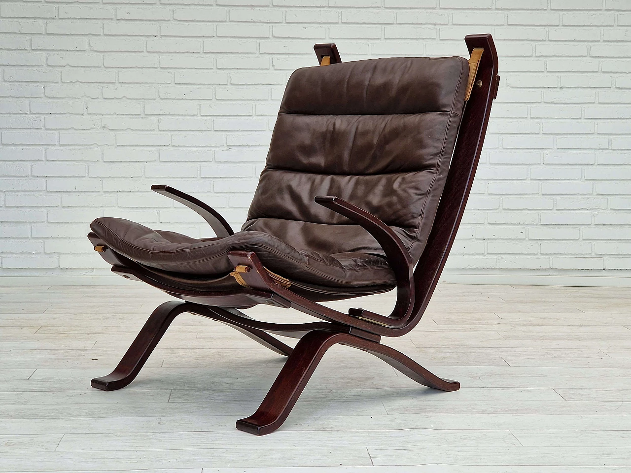 Poltrona Focus in faggio curvato e pelle di Brammin Møbler, anni '70 5