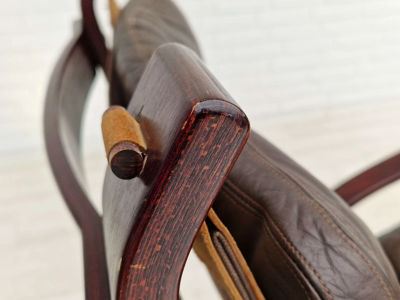 Poltrona Focus in faggio curvato e pelle di Brammin Møbler, anni '70 6