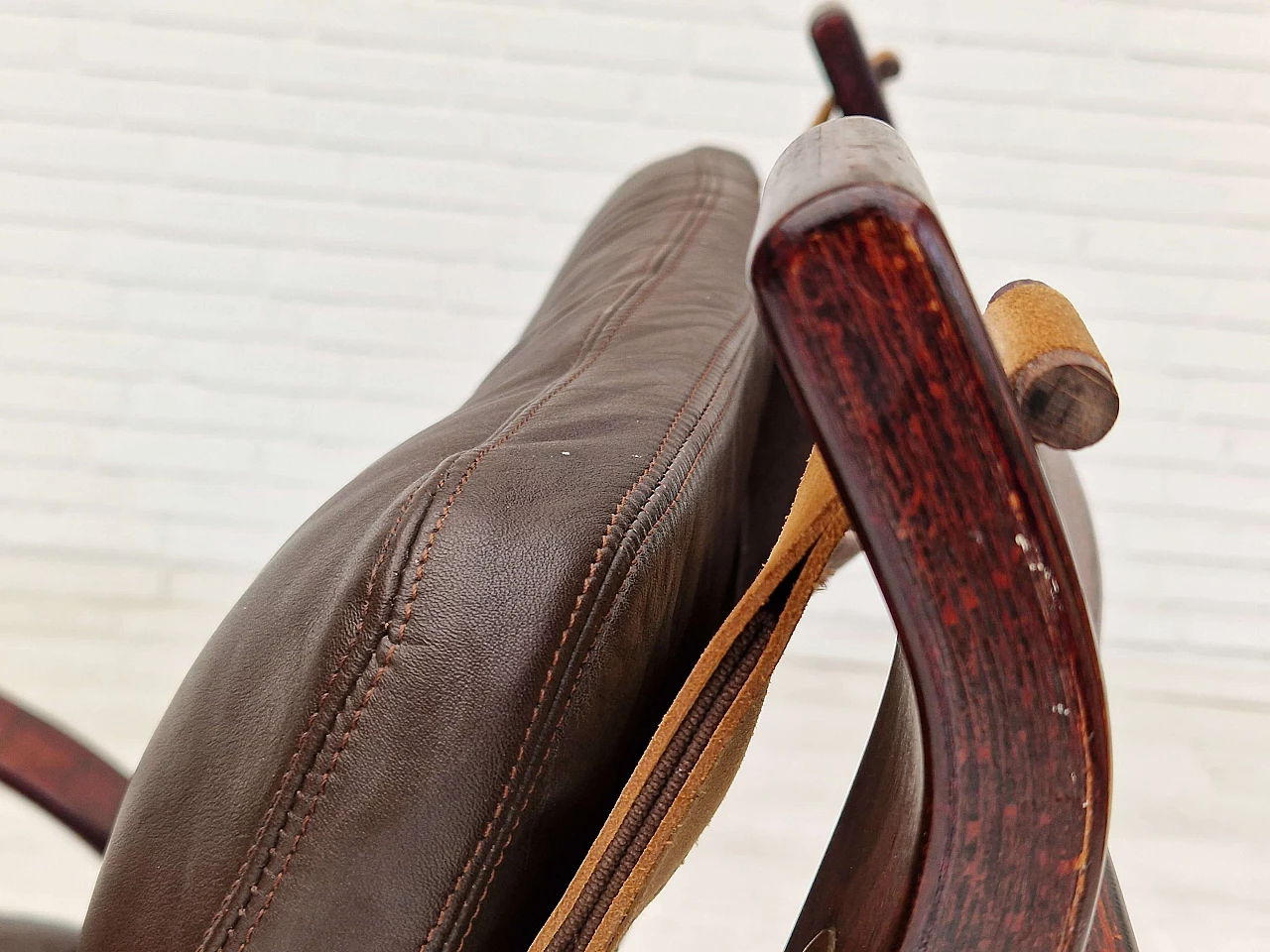 Poltrona Focus in faggio curvato e pelle di Brammin Møbler, anni '70 7