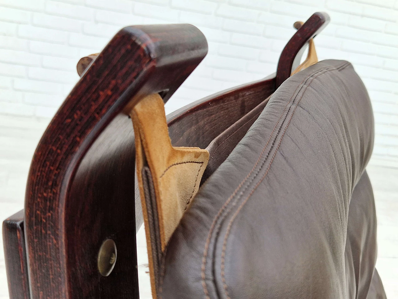 Poltrona Focus in faggio curvato e pelle di Brammin Møbler, anni '70 8