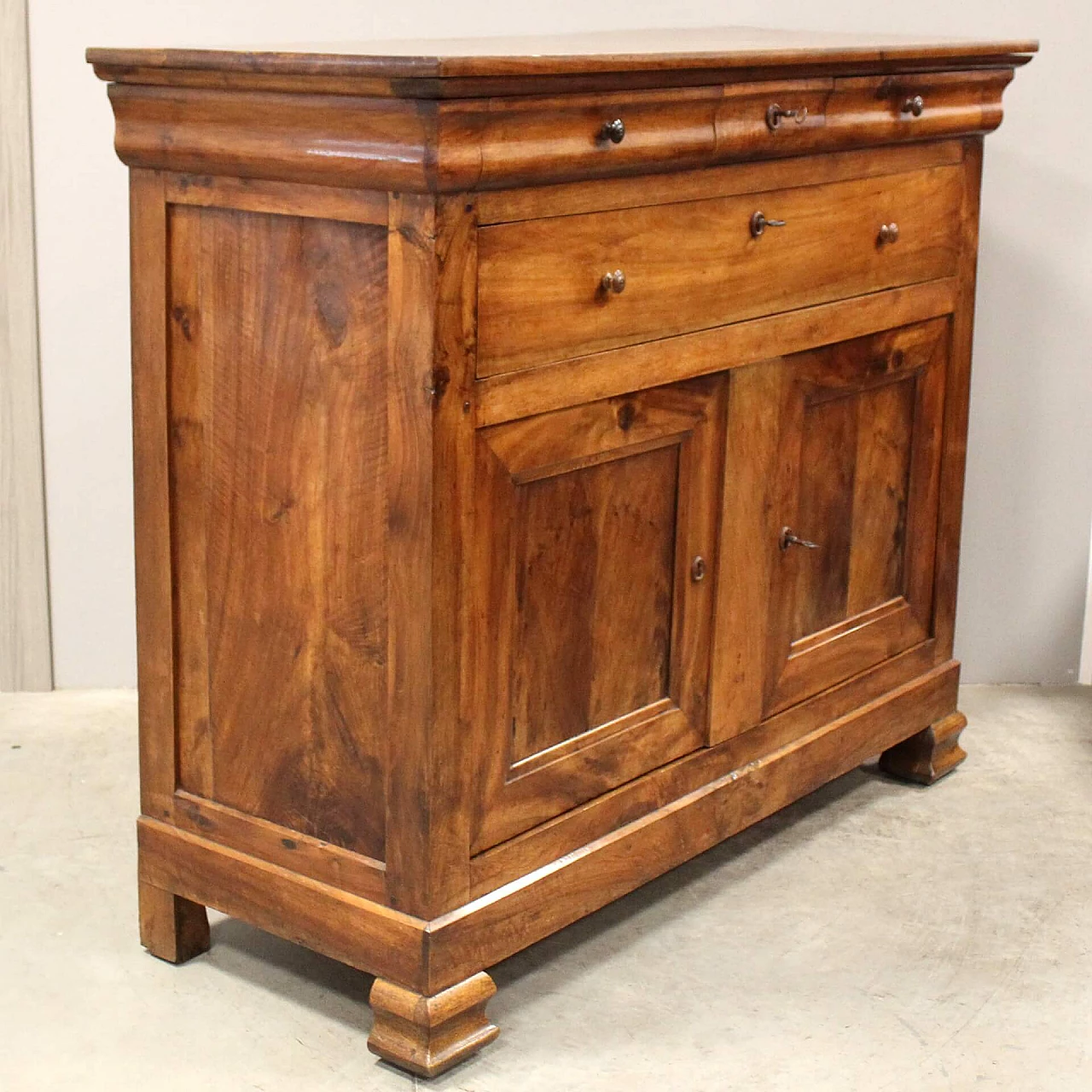 Louis Philippe solid walnut sideboard with doors and drawers, mid-19th century 9