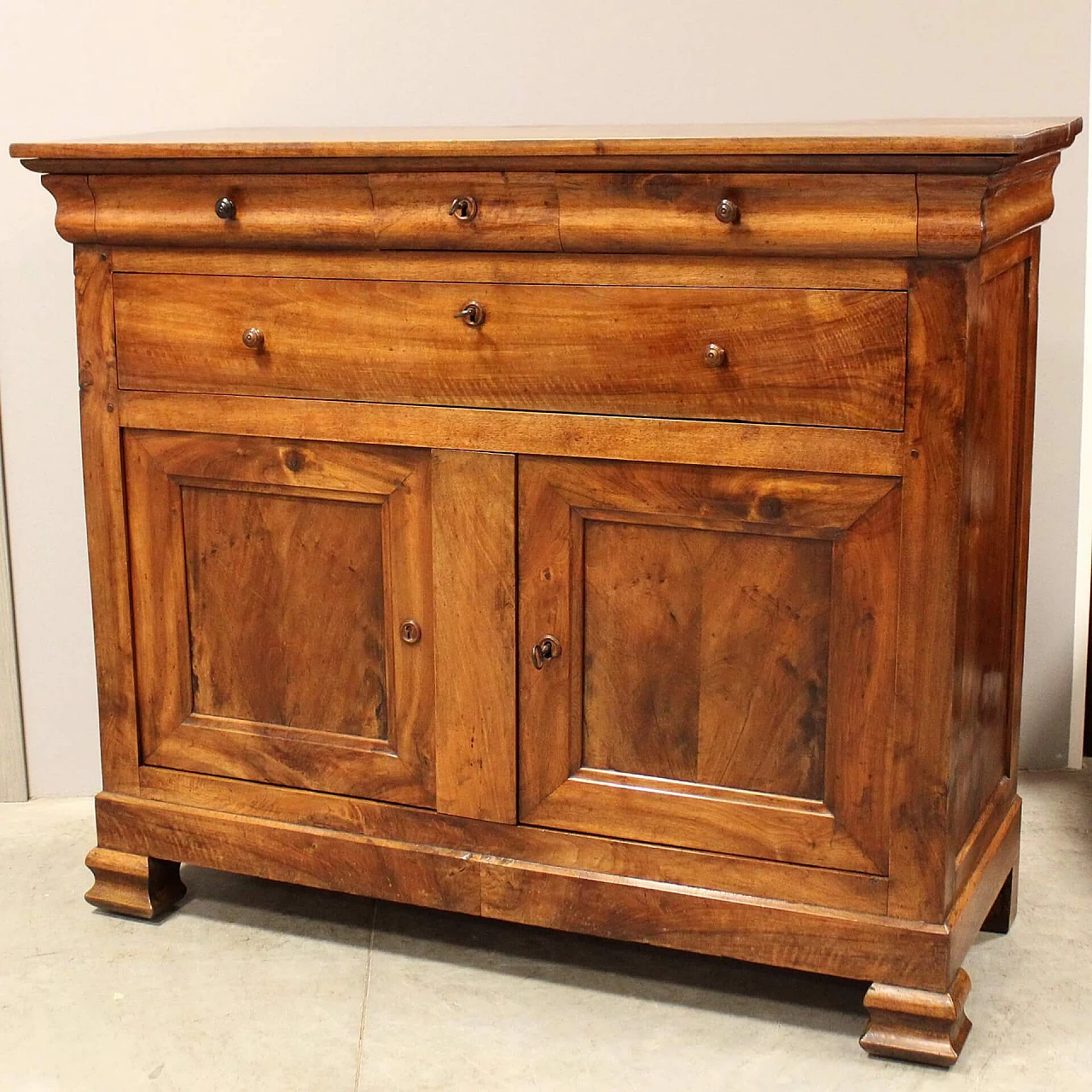 Louis Philippe solid walnut sideboard with doors and drawers, mid-19th century 10