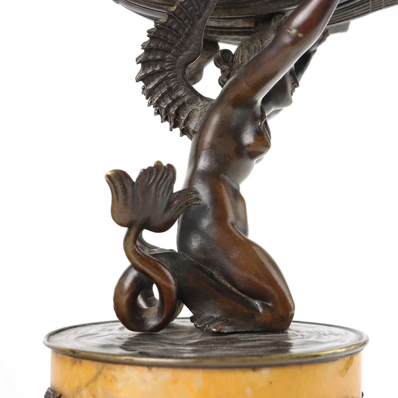 Coppia di alzatine in bronzo e marmo giallo di Siena, primo quarto '800 6