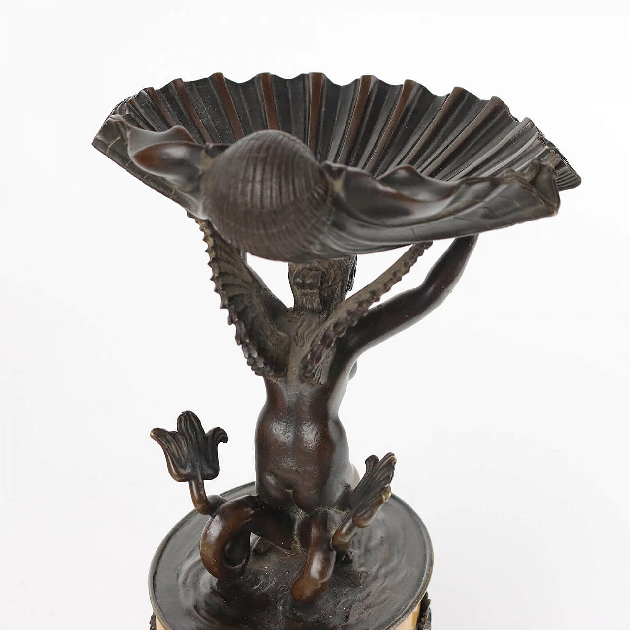 Coppia di alzatine in bronzo e marmo giallo di Siena, primo quarto '800 7