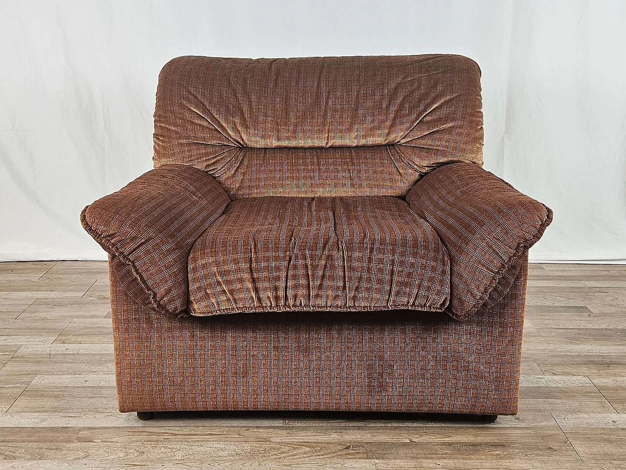 Brown fabric armchair by Doimo, 1970s 1