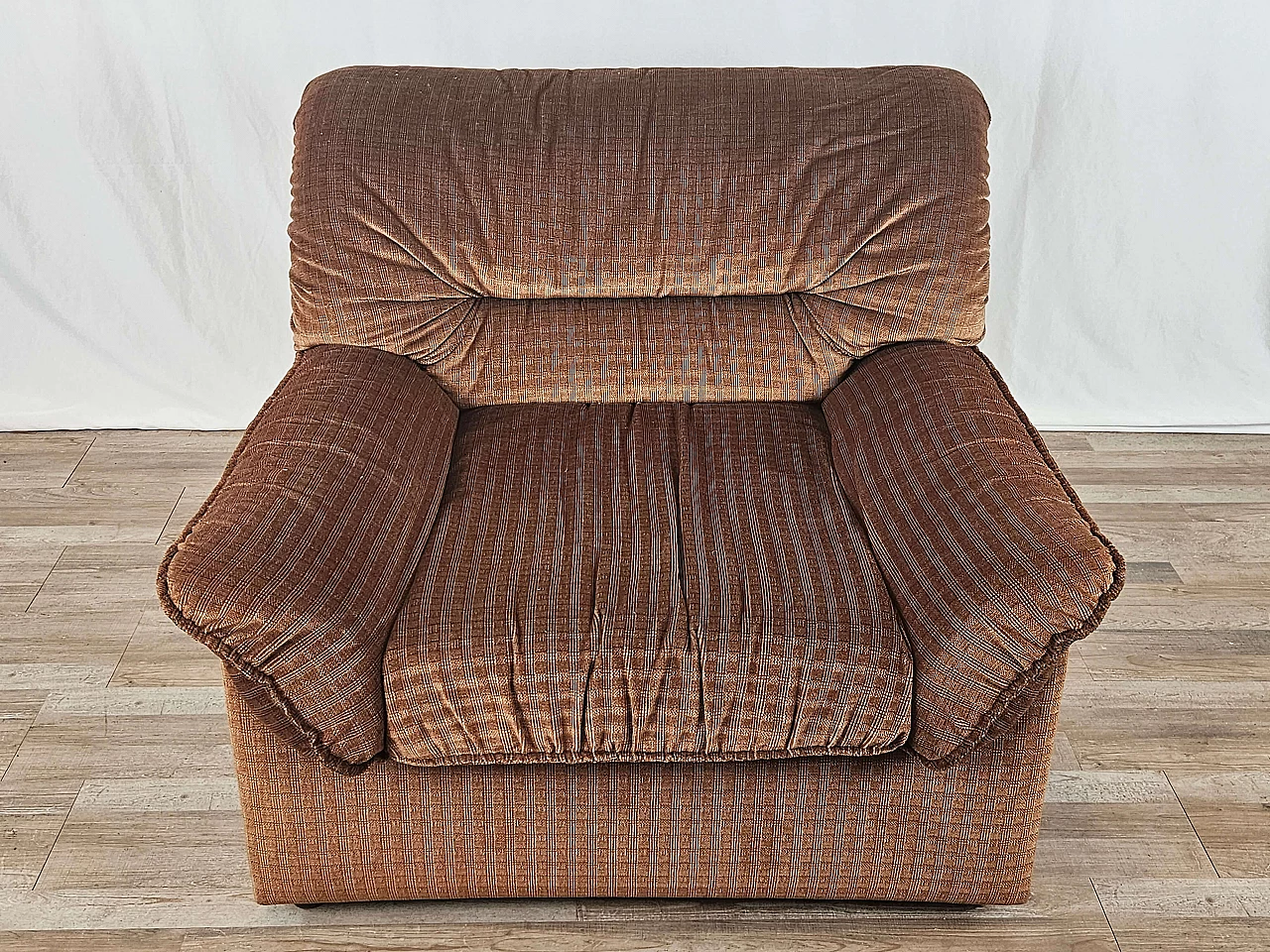 Brown fabric armchair by Doimo, 1970s 2