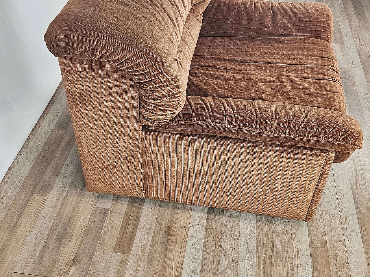 Brown fabric armchair by Doimo, 1970s 3