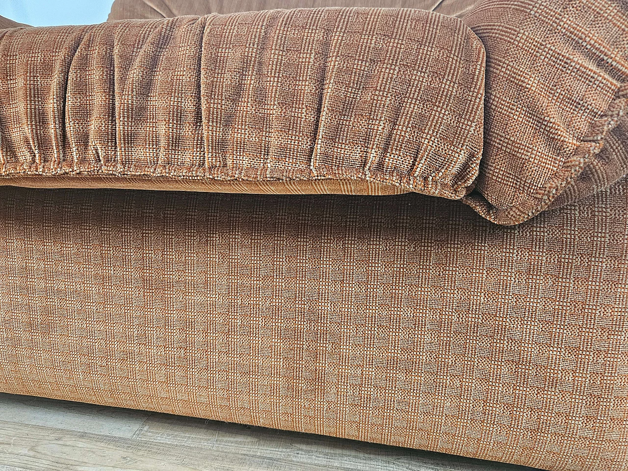 Brown fabric armchair by Doimo, 1970s 14